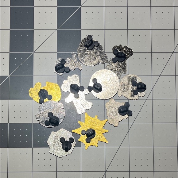 Disney Kids Accessories Pin Set of 11- Multi-Color - Picture 2 of 2